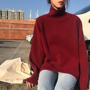 Oversized sweater. Brick red.
